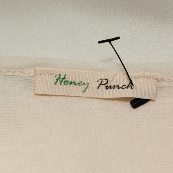 NEW Honey Punch Stud Detail Top Womens Medium M Blouse Sheer Back Spike JJ07X - Picture 6 of 7